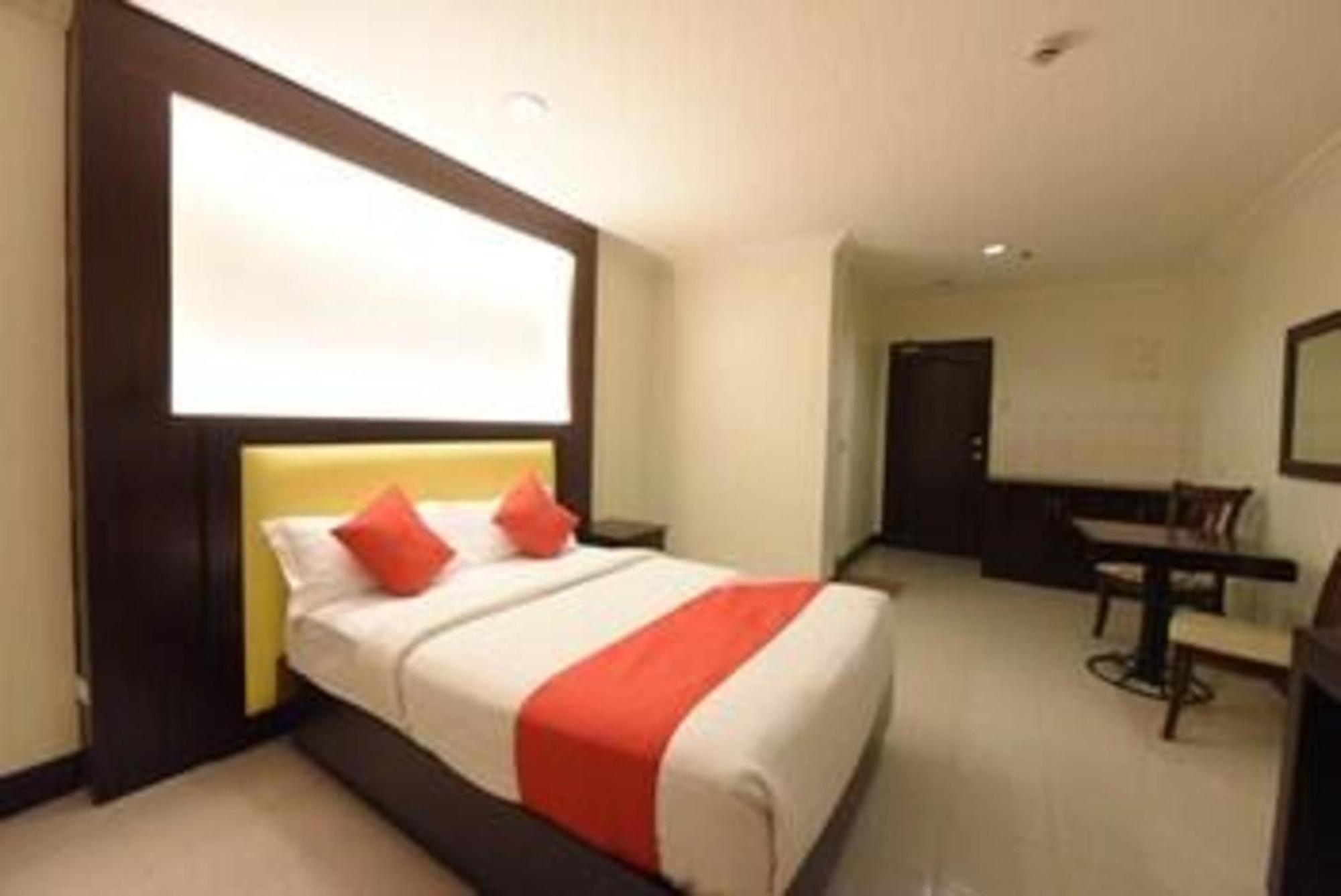 Oyo 115 Northridge Mansions Hotell Quezón by Eksteriør bilde